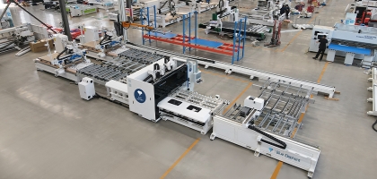 一臺設備就是一條線！板式家具一拖二貼標鉆切生產(chǎn)連線