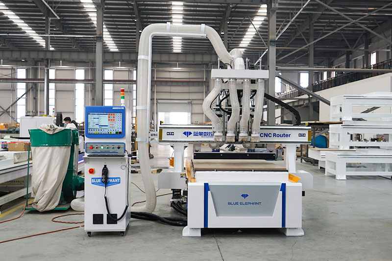 四工序開料機3 四工序開料機3