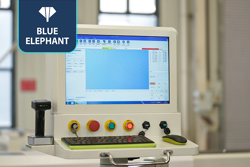 數(shù)控六面鉆 07