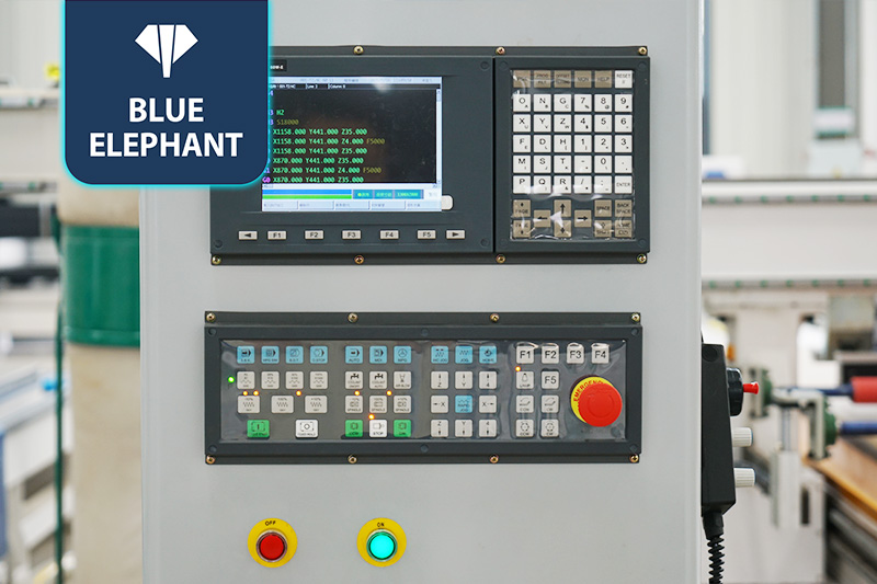 子母鋸加工中心