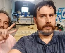 藍象數(shù)控三軸數(shù)控開料機到達意大利客戶廠區(qū)